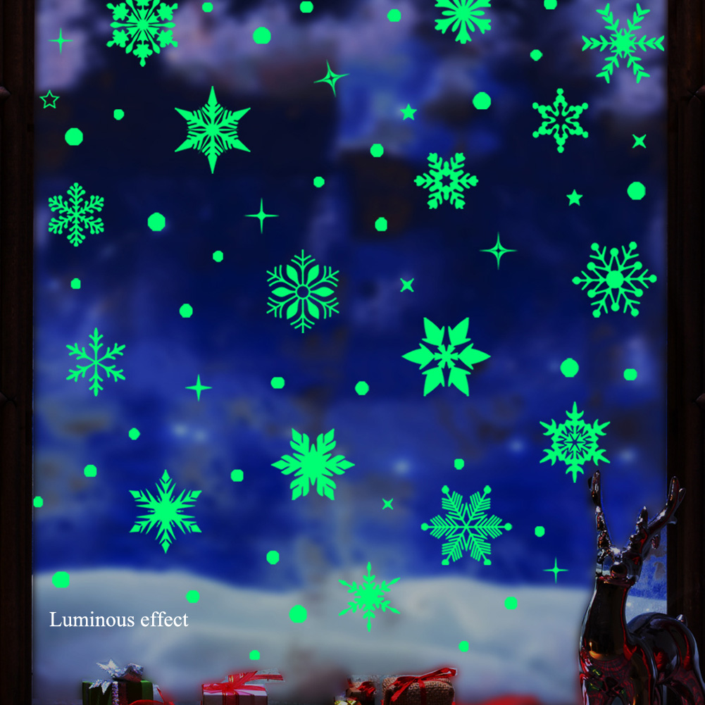 ملصقات جدارية على شكل ندف ثلج  - مراجعة Snowflake Window Decal وسعره